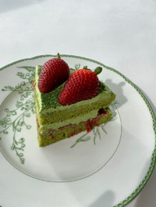 Matcha Strawberry Cake