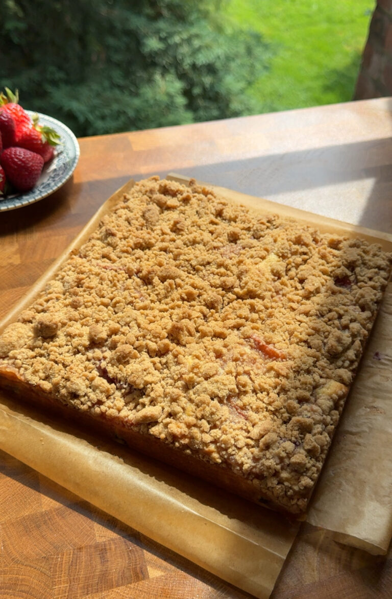 Blueberry Peach Crumble Cake